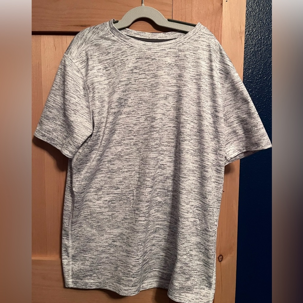 Youth Old Navy Active XL (14/16) dry fit shirt